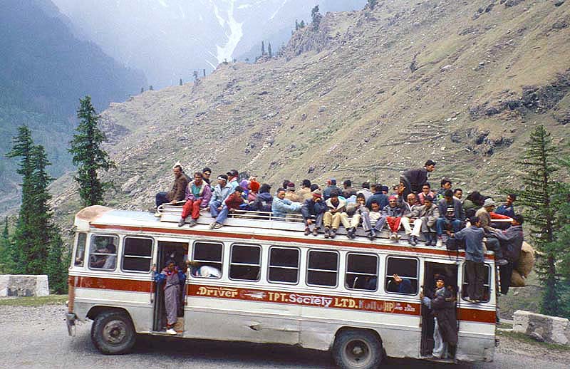 India_Himalayas_Manali_Bus